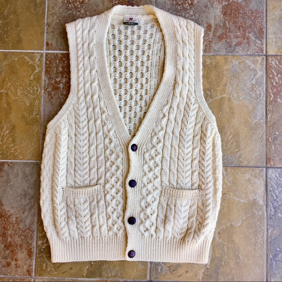 Carraigdonn Sweaters - Carraigdonn wool sweater vest cream size Large